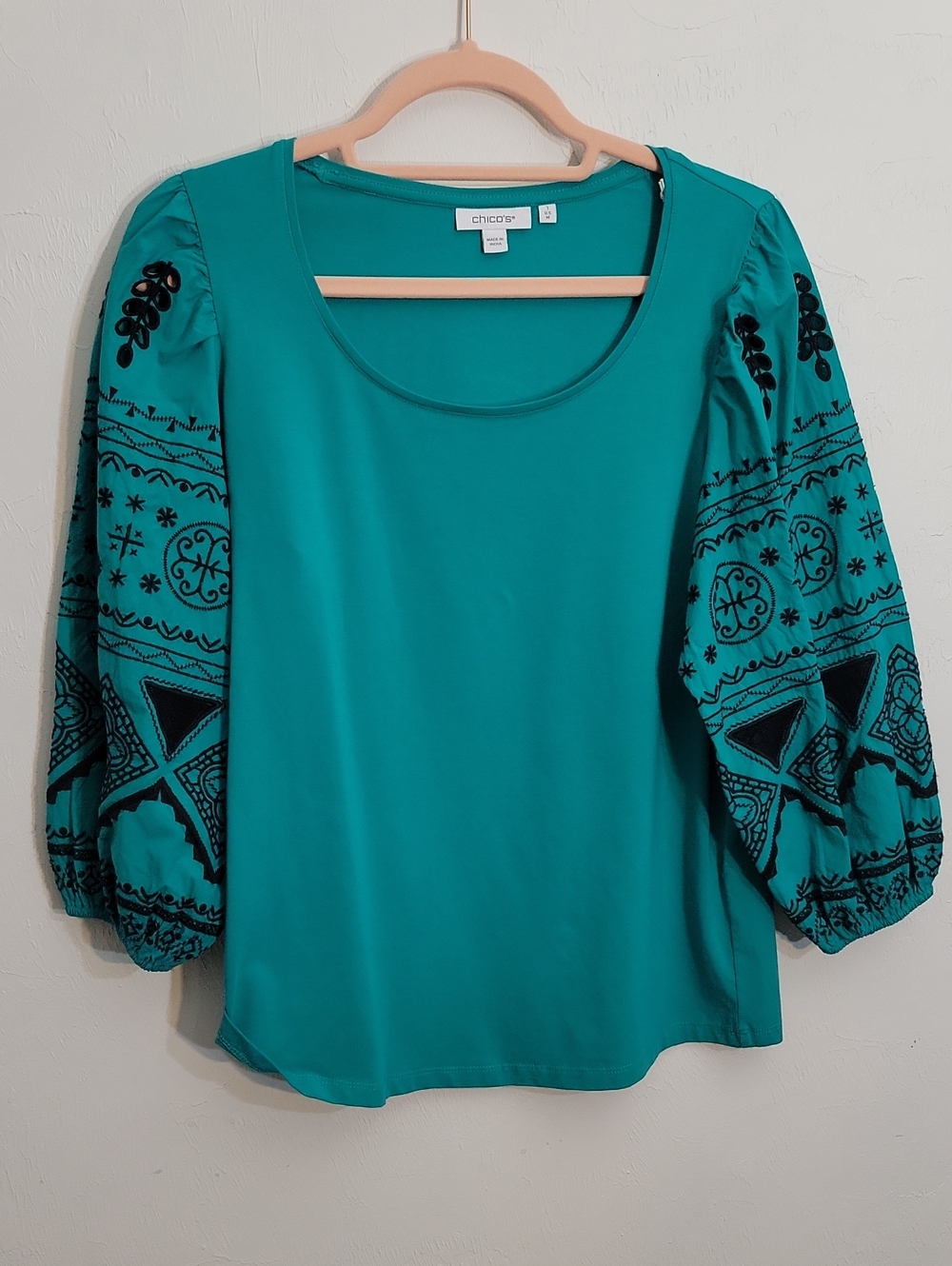 Chico's Teal Scoop-Neck Top with Black Embroidered Balloon Sleeves